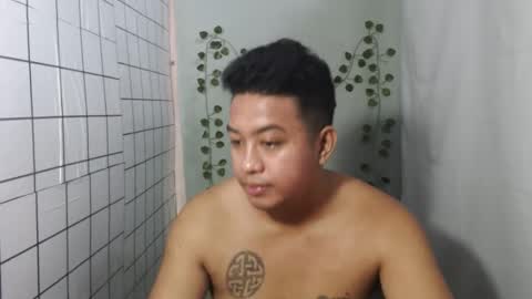 Snapshot of hotnielkhalifa chatting on 10-26-25, 06:36 neilkhalifa online show from 10-26-25, 06:36