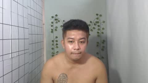 Snapshot of hotnielkhalifa chatting on 11-06-25, 02:34 neilkhalifa online show from 11-06-25, 02:34