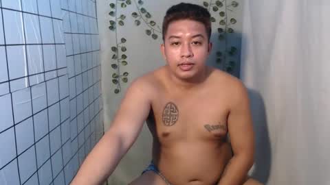 Snapshot of hotnielkhalifa chatting on 11-25-25, 04:40 neilkhalifa online show from 11-25-25, 04:40