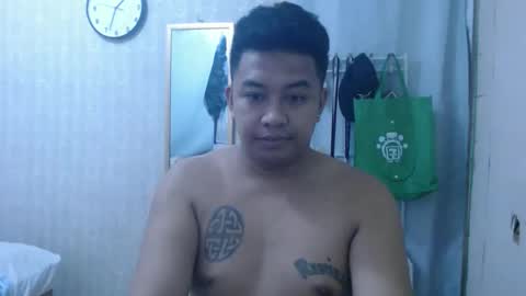 Snapshot of hotnielkhalifa chatting on 04-04-26, 05:32 neilkhalifa online show from 04-04-26, 05:32