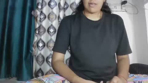 Snapshot of hotnsweetindian chatting on 10-30-25, 05:20 lola online show from 10-30-25, 05:20