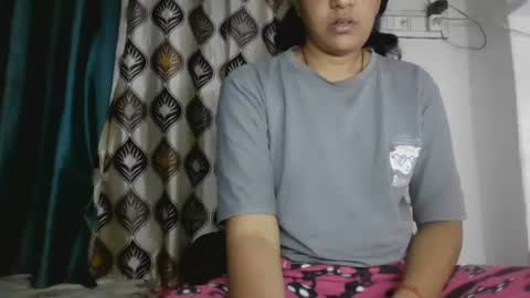 Snapshot of hotnsweetindian chatting on 11-01-25, 04:53 lola online show from 11-01-25, 04:53