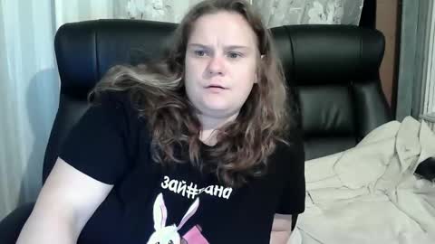 Snapshot of hotpanthers chatting on 09-16-25, 08:10 hotpanthers online show from 09-16-25, 08:10