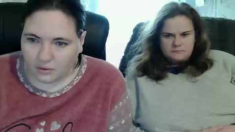Snapshot of hotpanthers chatting on 10-01-25, 11:05 hotpanthers online show from 10-01-25, 11:05