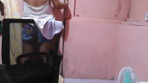 hotpink4u04 online show from 03-02-25, 11:09