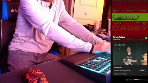 hotpumpkinpies online show from 04-14-26, 04:18