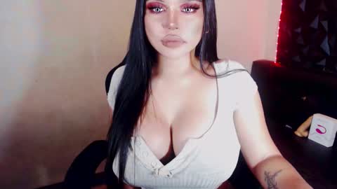 Marga Avery online show from 12-21-24, 03:20