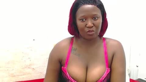 hotsexytracyx online show from 12-24-24, 11:44