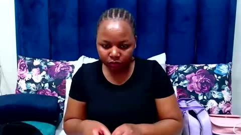 hotsmalltitsx online show from 04-30-26, 05:52