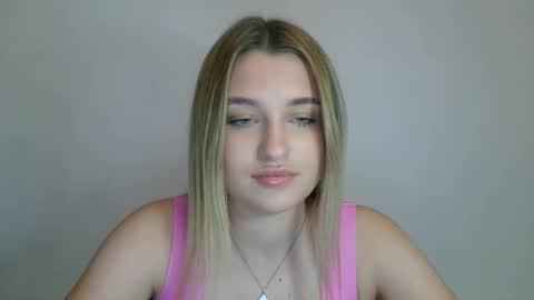 Snapshot of hotstellax chatting on 10-23-25, 07:12 Stella online show from 10-23-25, 07:12