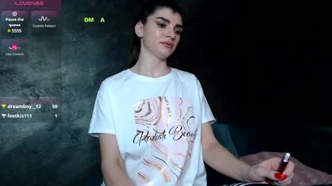 Celine online show from 12-30-24, 10:34