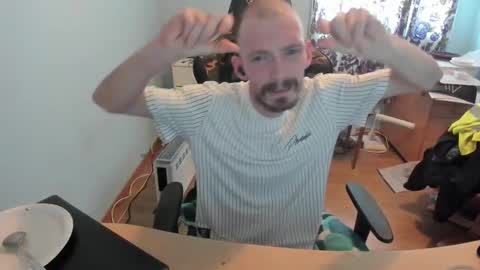 hot online show from 03-09-25, 01:37