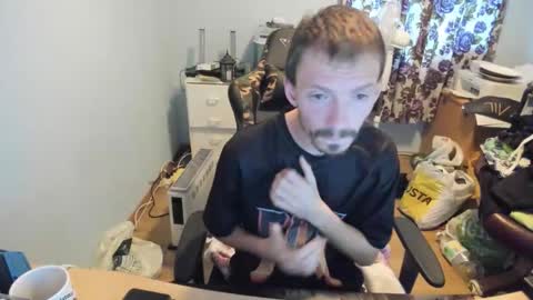 hot online show from 10-19-25, 06:47