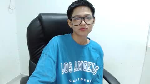 Snapshot of hott_cute69 chatting on 11-08-25, 09:09 hott_cute69 online show from 11-08-25, 09:09