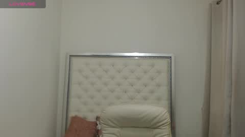 Snapshot of hott_eryka chatting on 02-03-25, 10:03 Eryka online show from 02-03-25, 10:03