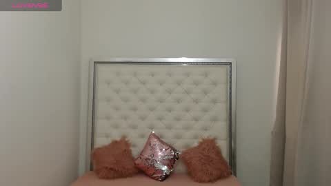 Snapshot of hott_eryka chatting on 02-13-25, 06:52 Eryka online show from 02-13-25, 06:52