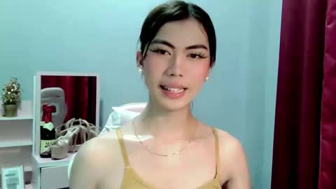 Snapshot of hottestdella69 chatting on 01-19-26, 06:28 hottestdella69 online show from 01-19-26, 06:28