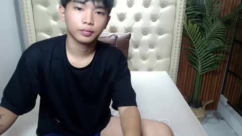 Snapshot of hottestloues chatting on 06-10-26, 02:01 hottestloues online show from 06-10-26, 02:01
