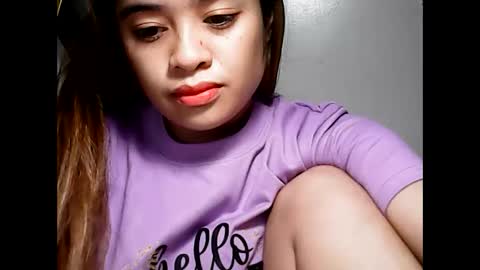 Snapshot of hottie_asianbabe chatting on 12-17-24, 12:23 Leen online show from 12-17-24, 12:23