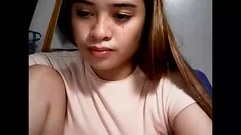 Snapshot of hottie_asianbabe chatting on 01-25-25, 02:04 Leen online show from 01-25-25, 02:04