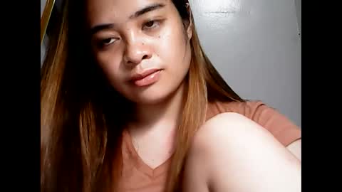 Snapshot of hottie_asianbabe chatting on 02-13-25, 12:13 Leen online show from 02-13-25, 12:13