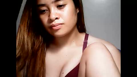Snapshot of hottie_asianbabe chatting on 03-11-25, 03:12 Leen online show from 03-11-25, 03:12