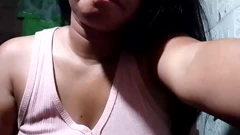 Snapshot of hottie_mama2022 chatting on 05-29-26, 08:51 Lyn online show from 05-29-26, 08:51