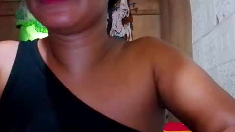 Snapshot of hottie_mama2022 chatting on 06-10-26, 09:57 Lyn online show from 06-10-26, 09:57