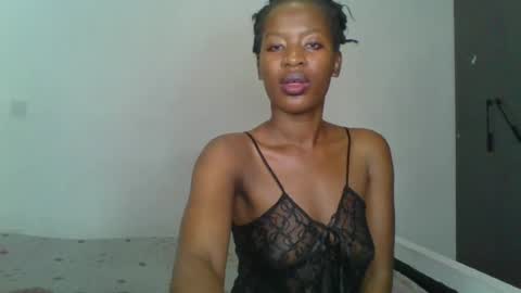 hottie_mistie online show from 07-15-26, 11:04