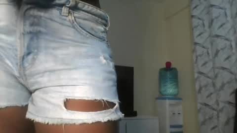 Snapshot of hottie_vera chatting on 07-15-26, 06:35 vera online show from 07-15-26, 06:35