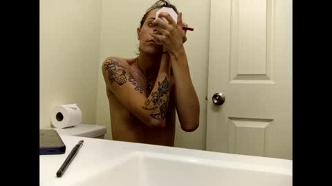 Snapshot of hottiefrmhell97 chatting on 11-23-25, 05:07 Lucky online show from 11-23-25, 05:07