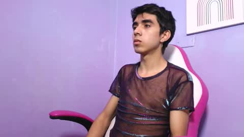 hottiie_guy online show from 12-16-25, 02:33