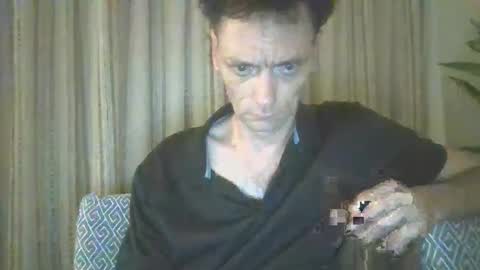 Snapshot of hottnready4u chatting on 01-28-25, 03:25 Hottnready4u online show from 01-28-25, 03:25