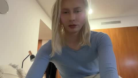 Snapshot of hottransgirlie chatting on 06-27-26, 02:38 HotTransGirlie online show from 06-27-26, 02:38