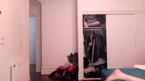 Greek godess online show from 07-04-26, 07:36
