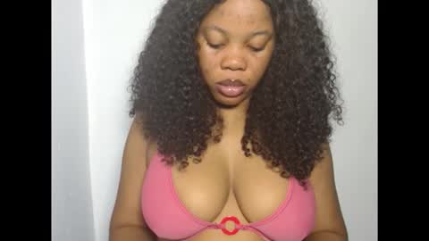 hotty_lora889 online show from 10-15-25, 05:51