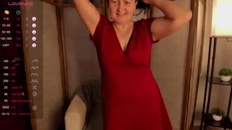 Snapshot of hottyannaa chatting on 11-11-25, 02:55 Anna online show from 11-11-25, 02:55