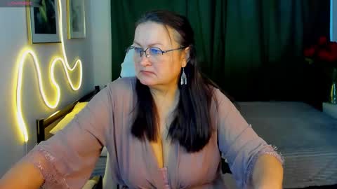 Anna online show from 03-03-26, 02:39