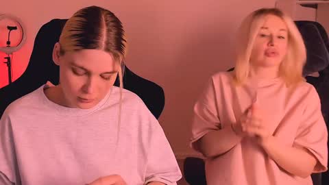 Nessie and Jessie online show from 12-29-24, 01:28