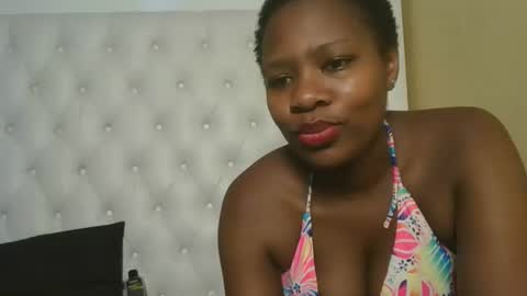 Snapshot of hottyblossom chatting on 09-16-25, 05:58 hottyblossom online show from 09-16-25, 05:58