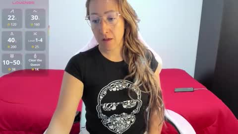 Snapshot of hottychrystal chatting on 03-26-26, 12:33 hottychrystal online show from 03-26-26, 12:33