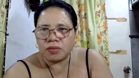 Snapshot of hottycrissy4u chatting on 06-20-26, 09:17 hottycrissy4u online show from 06-20-26, 09:17