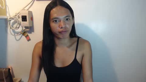 Snapshot of hotvalentina_ chatting on 02-15-26, 01:09 Valentina3 online show from 02-15-26, 01:09