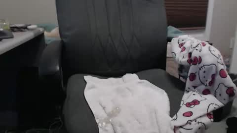 Snapshot of hotwetass2015 chatting on 02-08-26, 05:00 SissyNaaughtyClitty online show from 02-08-26, 05:00