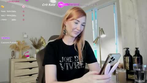 Snapshot of hotyplays chatting on 05-25-26, 12:33 Susan online show from 05-25-26, 12:33