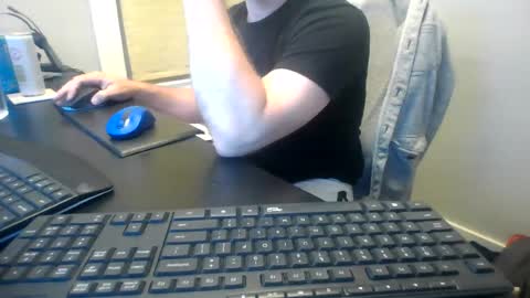Snapshot of hoverday chatting on 07-08-26, 03:00 hoverday online show from 07-08-26, 03:00