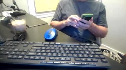 Snapshot of hoverday chatting on 07-20-26, 02:48 hoverday online show from 07-20-26, 02:48