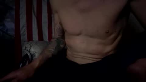 Snapshot of howbowdadareboy33 chatting on 12-18-25, 07:09 ask me online show from 12-18-25, 07:09