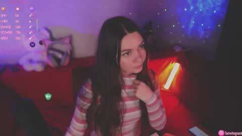 Mia online show from 10-20-25, 05:24