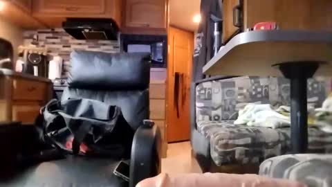 Snapshot of hoytme chatting on 10-28-25, 11:03 hoytme online show from 10-28-25, 11:03